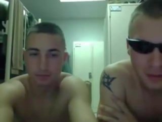 Vojenské guys- gaydudecams.com